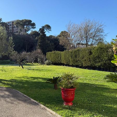 Studio dans résidence privée à 10 mn de cannes Le Cannet Esterno foto