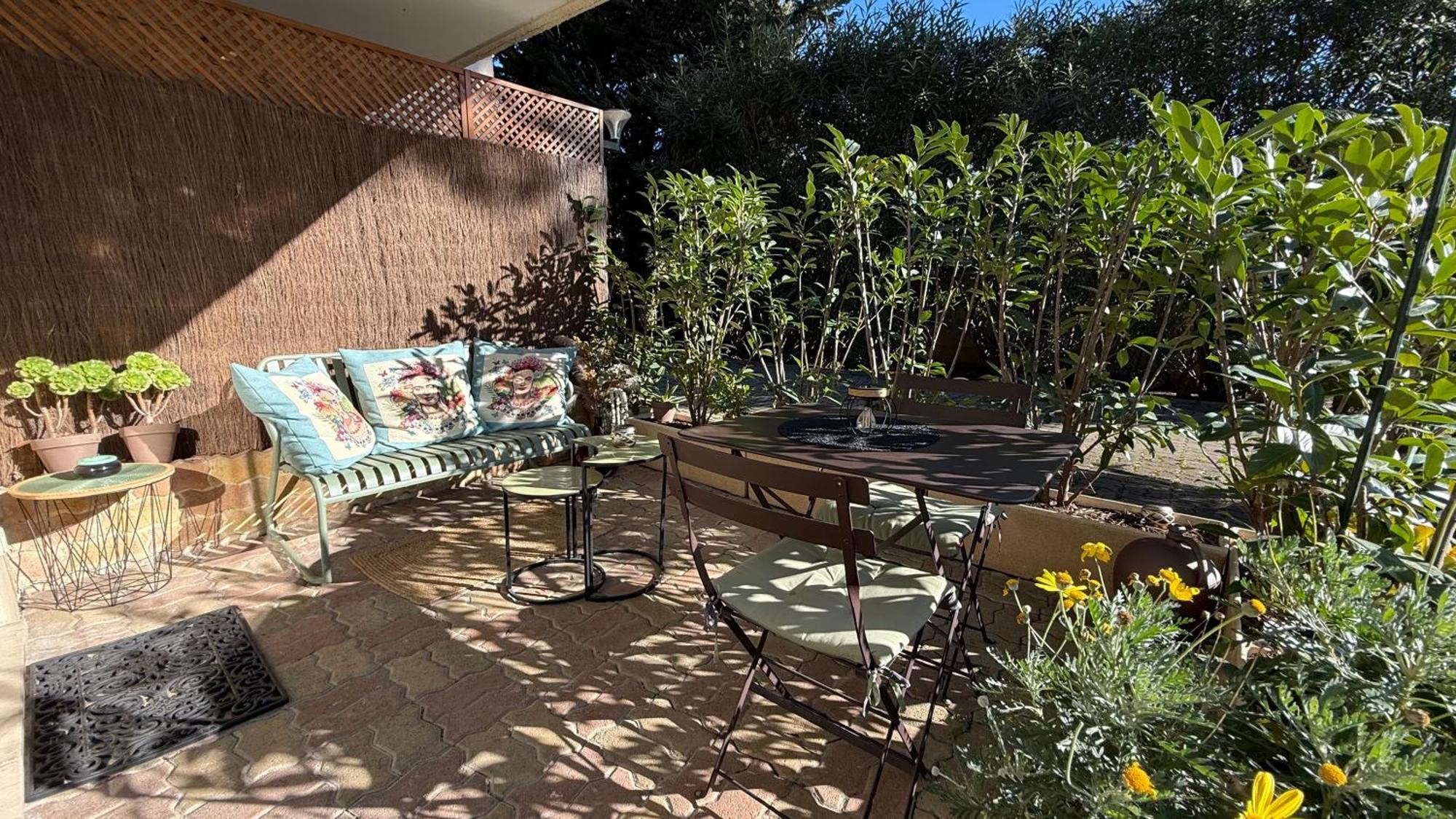 Studio dans résidence privée à 10 mn de cannes Le Cannet Esterno foto
